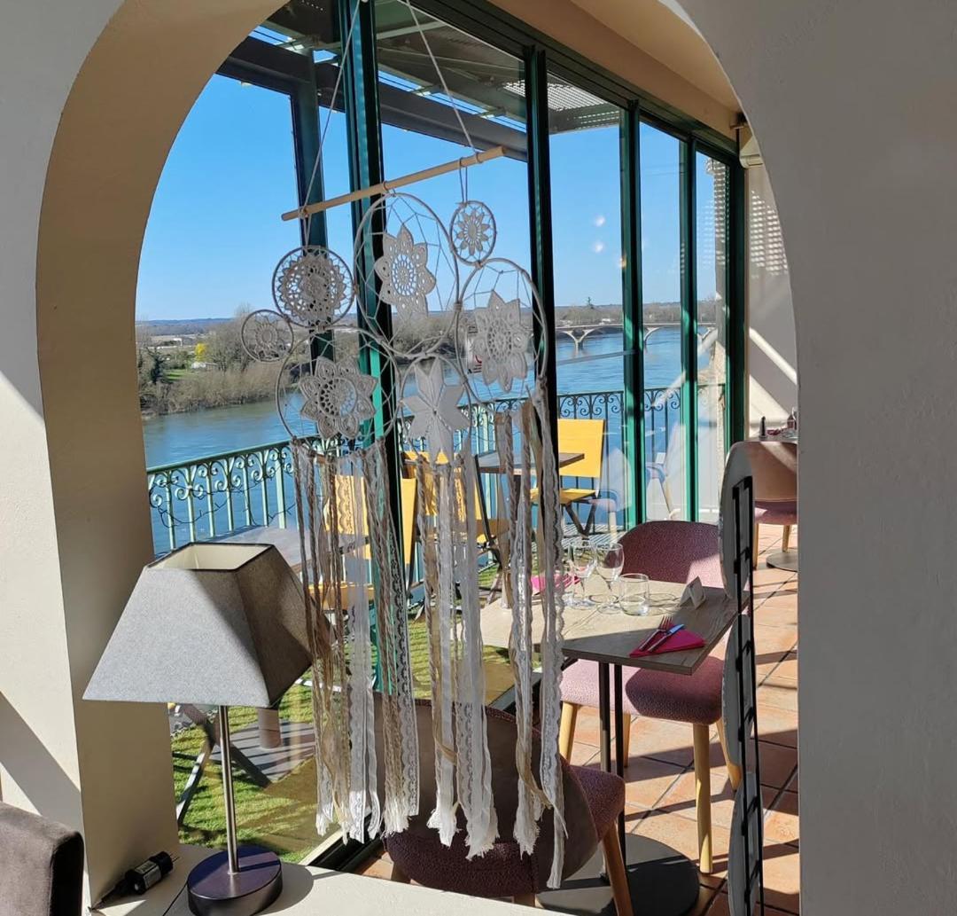 Hotel Restaurant Cote Garonne Le Balcon Des Dames - Tonneins Fauillet Marmande - Vue Panoramique Bord De Garonne Chambres Climatisees Dış mekan fotoğraf